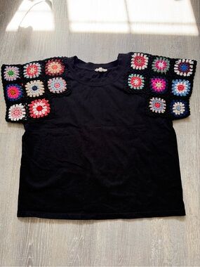 Entro Black Tee with Colorful Crochet Granny-Square Sleeves